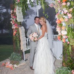 Badgley Mischka wedding dress size 8- 8k designer gown + veil