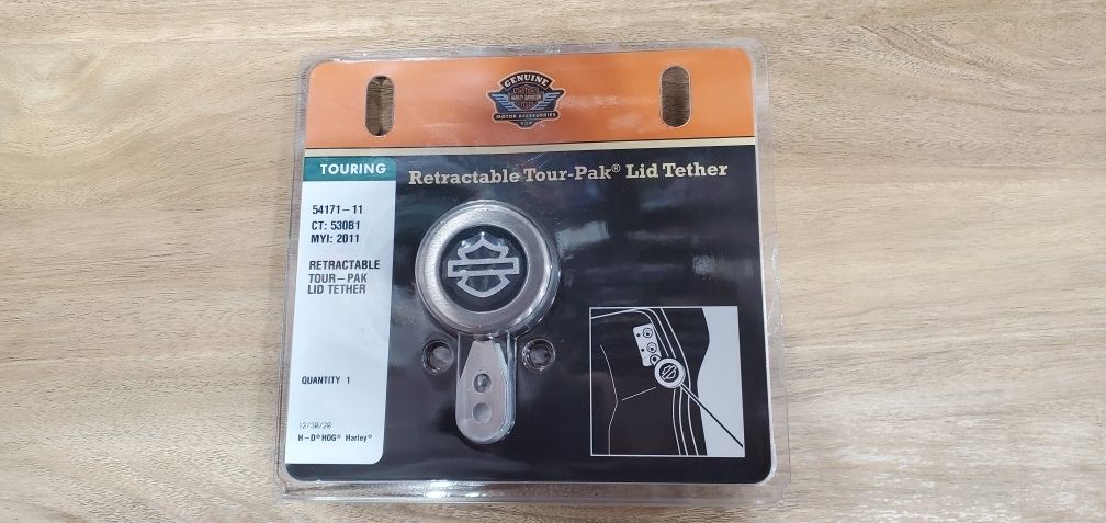 Harley-Davidson Retractable Tour-Pak Lid Tether