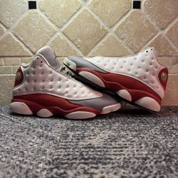 -Jordan 13 “Grey toe” -Size 8M -Used -No box -Shipping available -Dm for more info