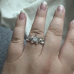 925 Sterling Silver Ring!