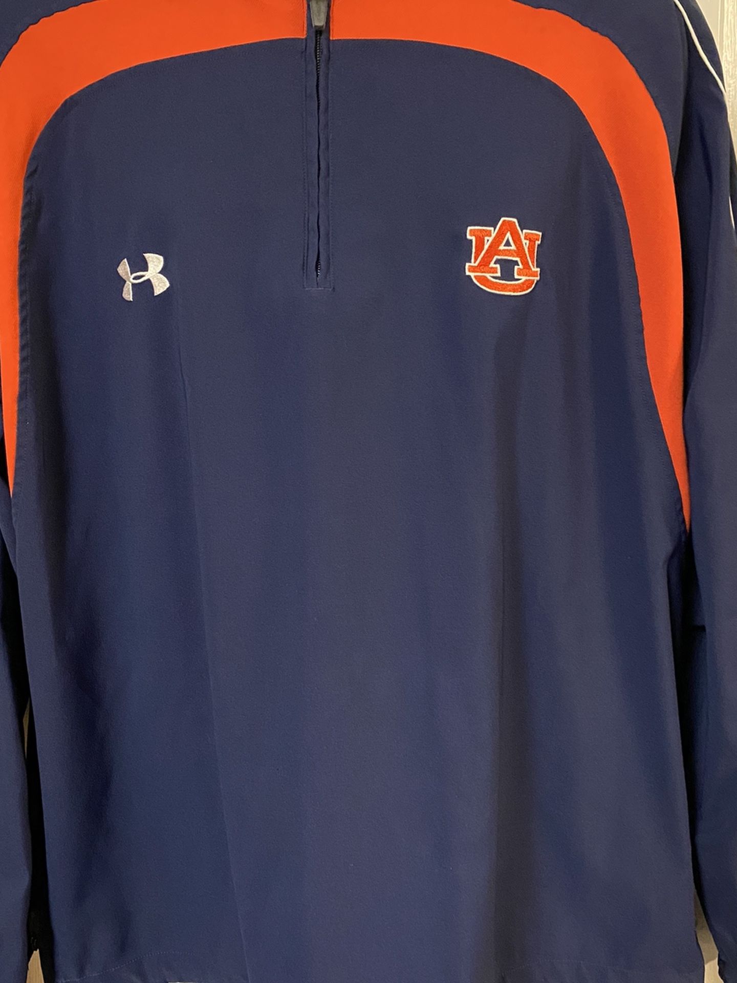 Under Armour Team Issued Auburn Tigers Men’s Size Large Jacket Pullover