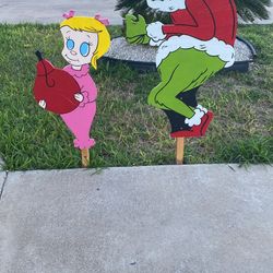 Grinch & Cindy Lu Wood Decor