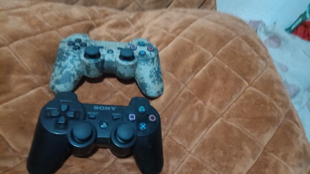 PS3 Controllers Pair