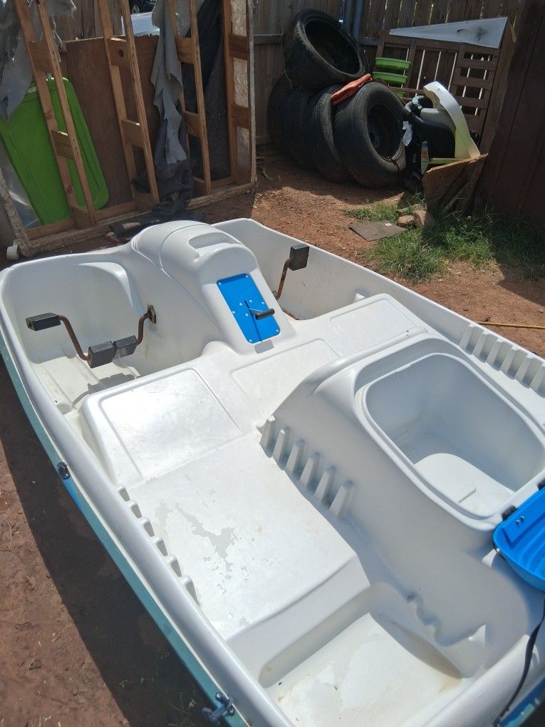 2 Person Paddle Boat 