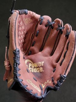 Mizuno 11" Baseball Glove