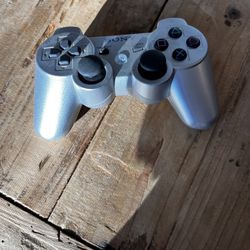 Silver PS3 Wireless Controller – Works Great
