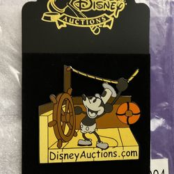 Disney Auction Steamboat Le Willie Pin