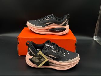 Women’s size 8