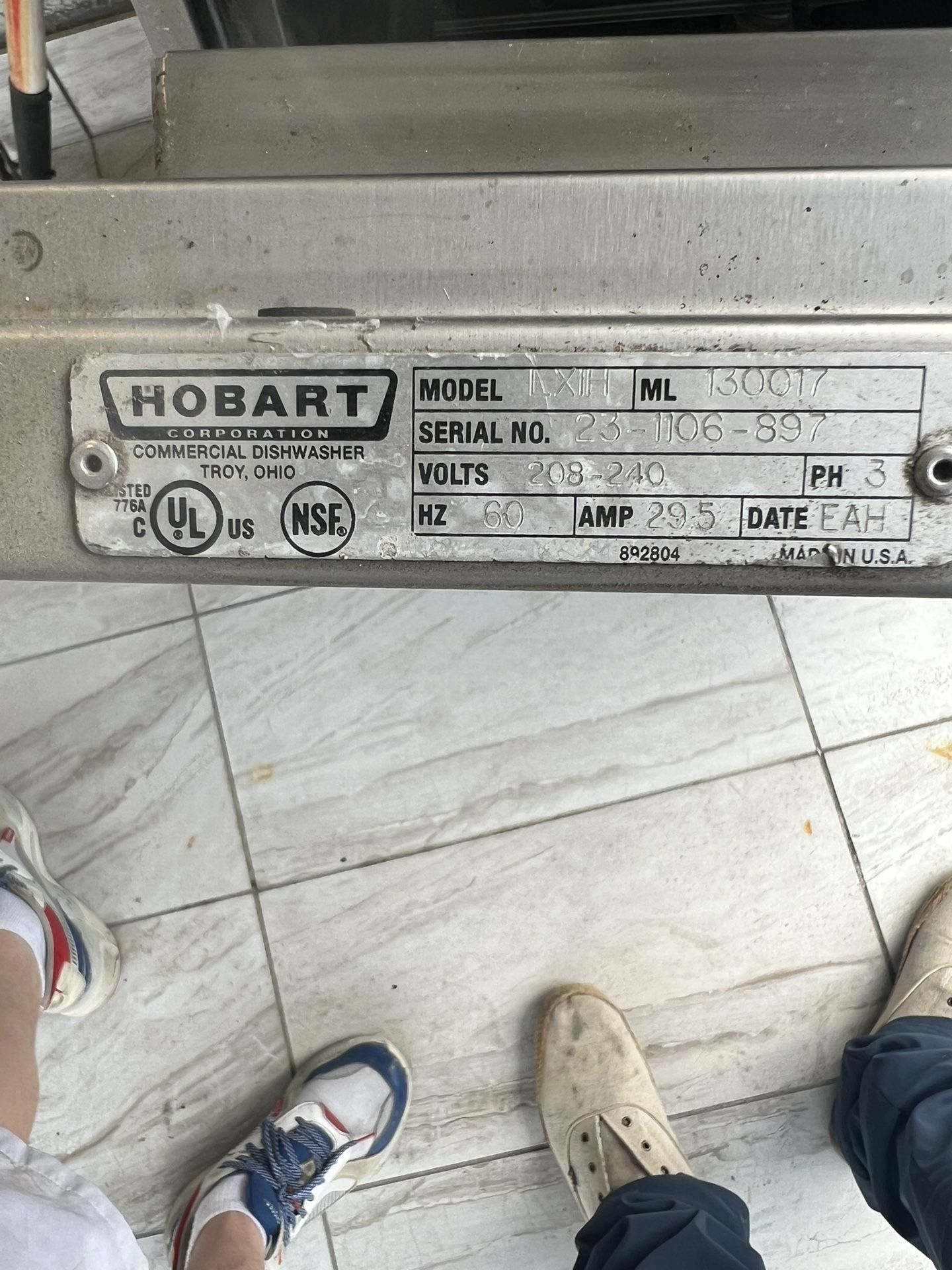 Hobart LXiH Commercial High Temp Dishwasher