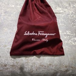 Ferragomo  Slides  Size 12