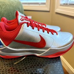 Kobe 5 Protro x Caitlin Clark “Rookie of the Year”