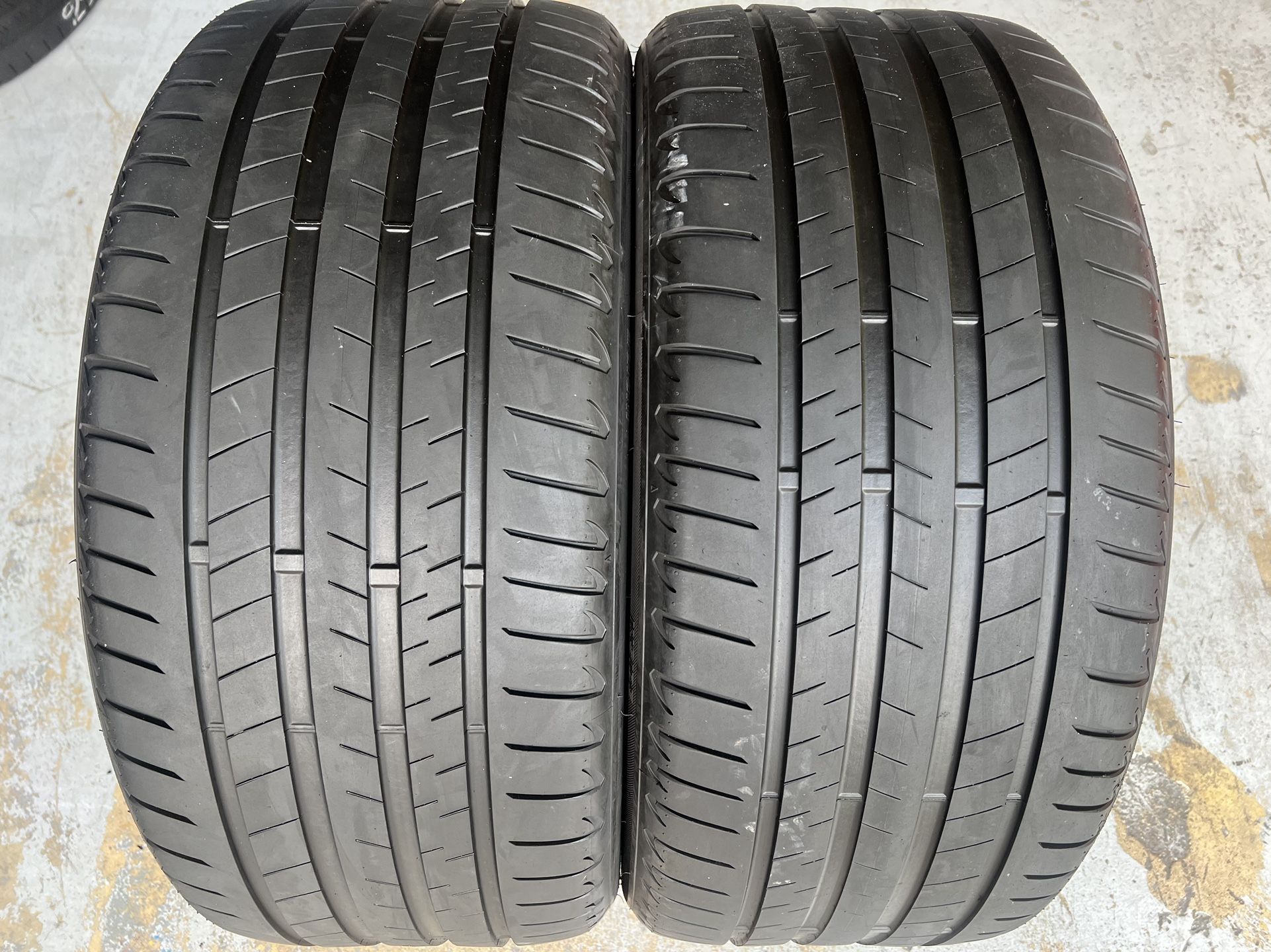 For Sale Two 275/35/21 Bridgestone Alenza 001 Runflats With 70-75% Left Excellent Pair Bmw X4 Used 
