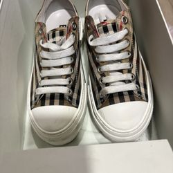 Burrberry Shoes 
