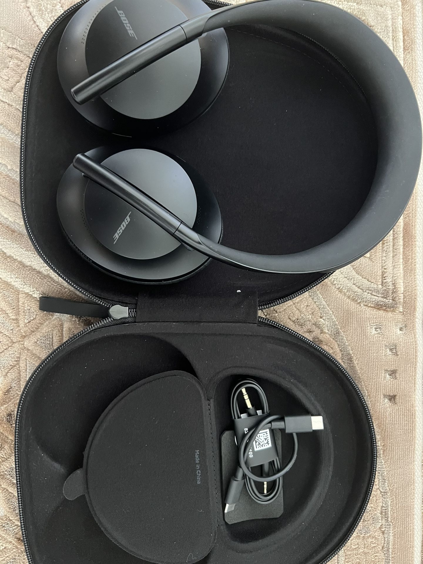 Bose noise Cancelling Headphones