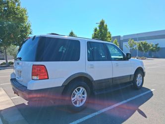 2004 Ford Expedition XLT