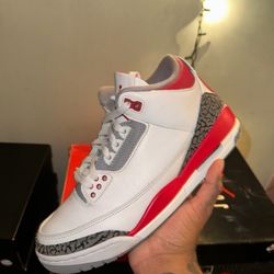 Jordan 3 Retro Fire Red (2022) (size 8