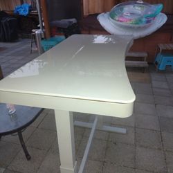 Electric  ADJUSTABLE Computer Table 300$