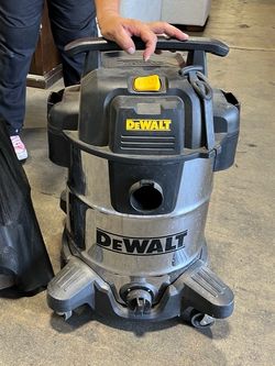 DeWalt Wet/Dry Shop Vacuum