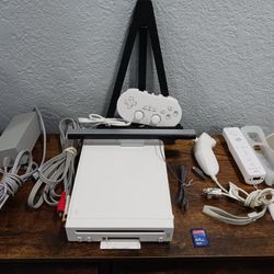 Nintendo Wii Console Bundle (RVL-001) ■Super Mario Bros 3 ■Mario World ■Tested