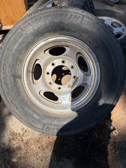 Ford rim 50.00