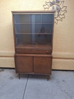 Mid Century Modern Basset China Cabinet