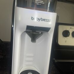Baby Breeza Bottle Maker 