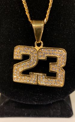 Brand New Stainless Steel Chain & Charm Combo Set (it will note Fade)