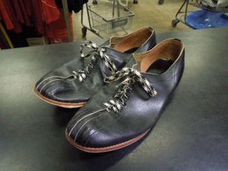 Used Vintage Leather Bowling Shoes Size 11