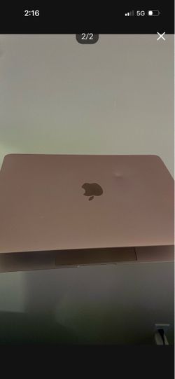 Apple laptop