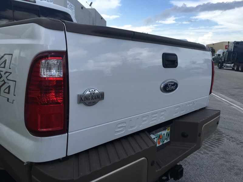 2012 Ford F-250 tailgate camera and ladder