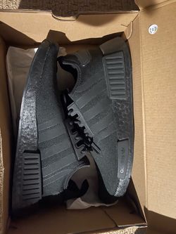 Adidas NMD R1 Triple Black Sneakers