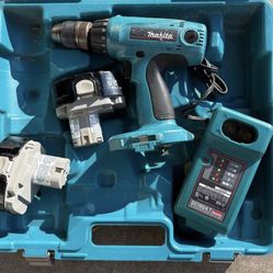 Akita Cordless Drill