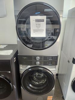 Whirpool Washtower 4.5 cu. ft. Washer with UV Clean Technology and FreshFlow Vent System 7.4 cu. ft. Electric Dryer in Silver