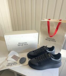 Alexander McQueen Oversized Sneakers – Black – EU 47 / US 13