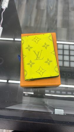 Louis Vuitton NV Card Holder 