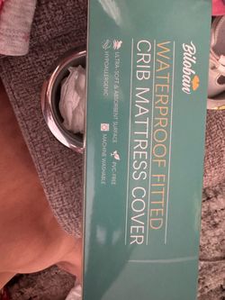 Biloban Waterproof Fitted Crib Mattress Cover
