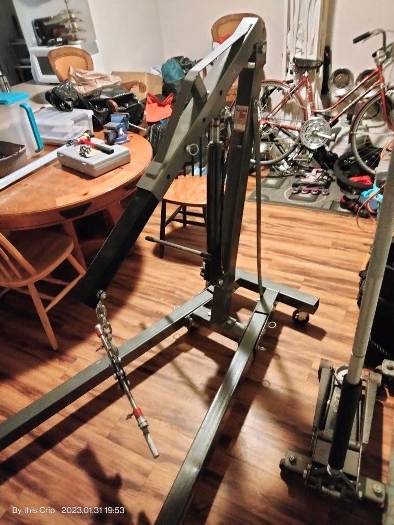 1 Ton Pittsburgh Engine Hoist Like New for Sale in WA OfferUp