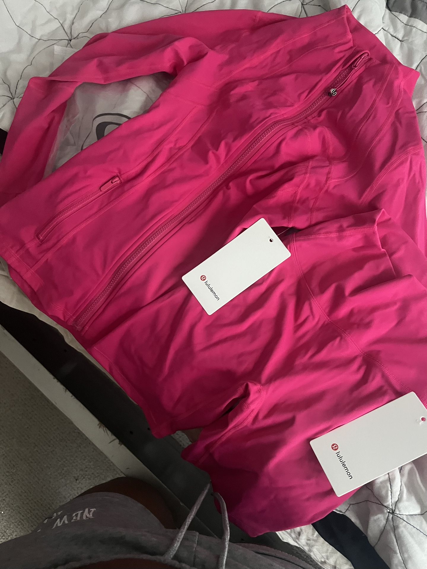 Hot pink Lululemon set