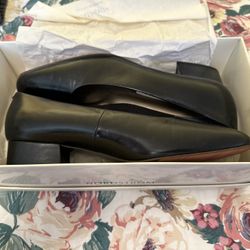 Nordstrom Women’s Black Pumps- Size 11W