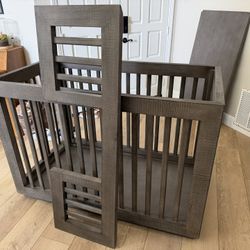 RESTORATION HARDWARE RH THAYER CRIB AND TODDLER CONVERSION WITH MATTRESS