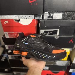 Nike Shox Enigma Black Hyper Crimson size 12W 10.5 VNDS