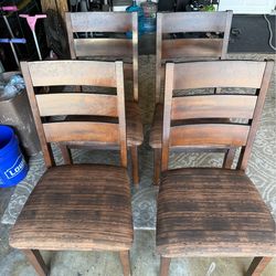 Four dining room chairs. Good condition.