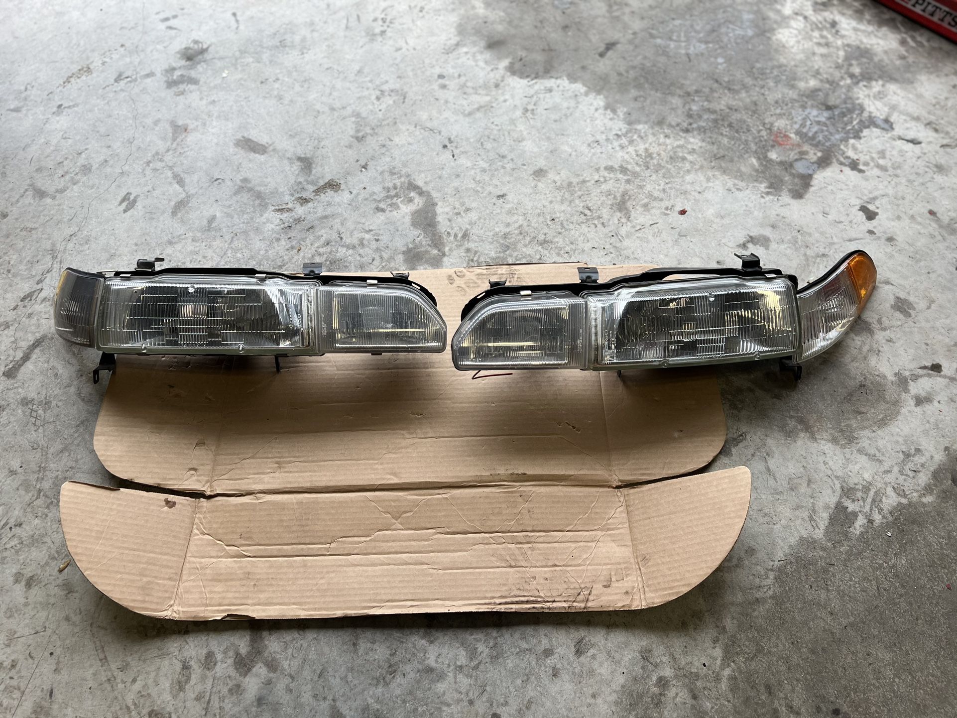 93’ Acura Integra Headlights 