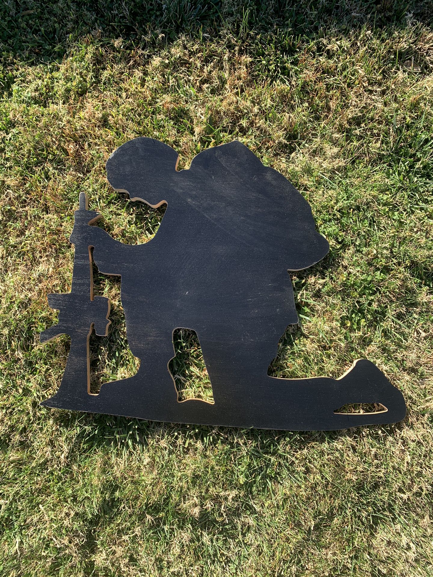Wooden Kneeling Soldier Silhouette Sign