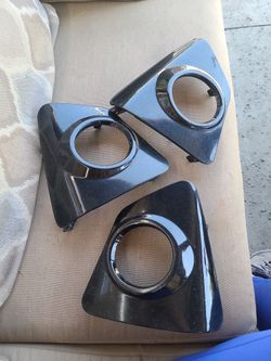 2014-2016 TOYOTA COROLLA LEFT AND RIGHT SIDE FOG LIGHT COVER OEM