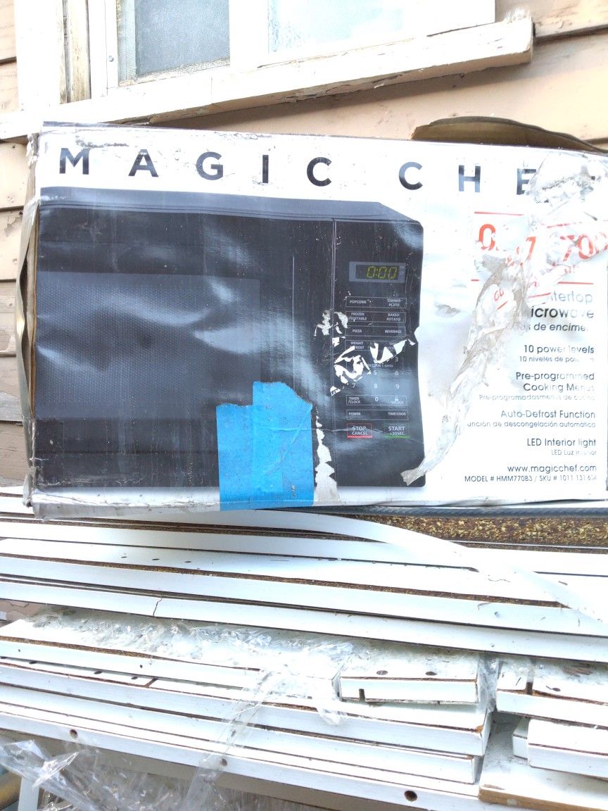 Magic Chef Microwave 