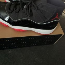 Retro Jordan bred 11’s