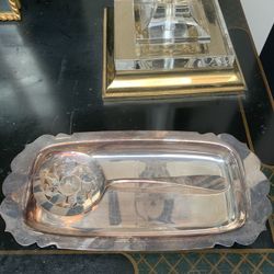 WM Rogers Silver Plate Spoon With Tray 