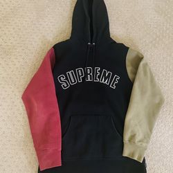 Supreme Hoodie - Black / Size: Large (Great Condition)