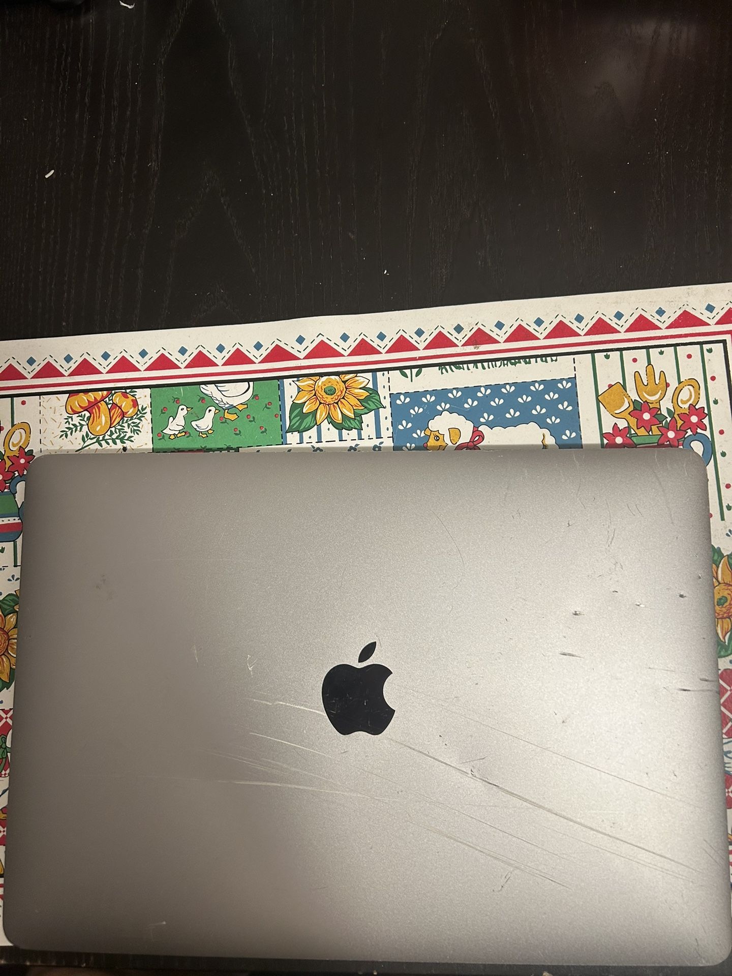 Apple MacBook Pro A1708-13.3” Retina-2.3ghzI5,256gb,8gb,Webcam,Wireless-2017